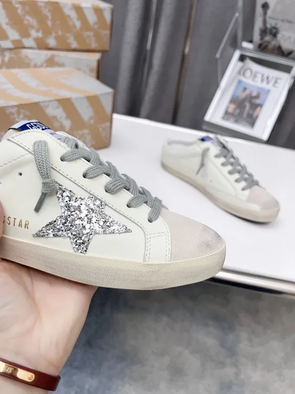 Golden Goose Shoe 